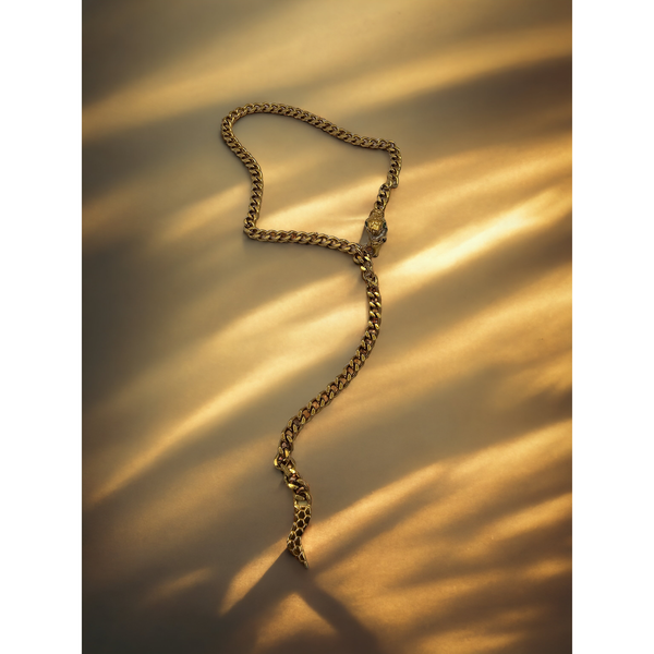 Slithering necklace